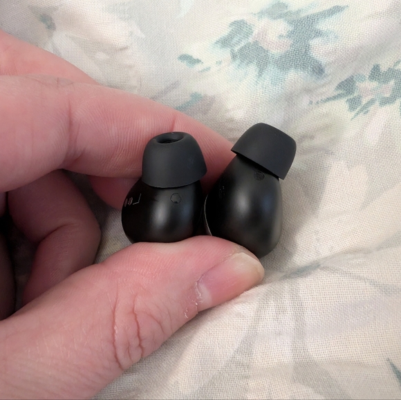 Google Pixel Buds Pro Porcelain - Picture 9 of 11